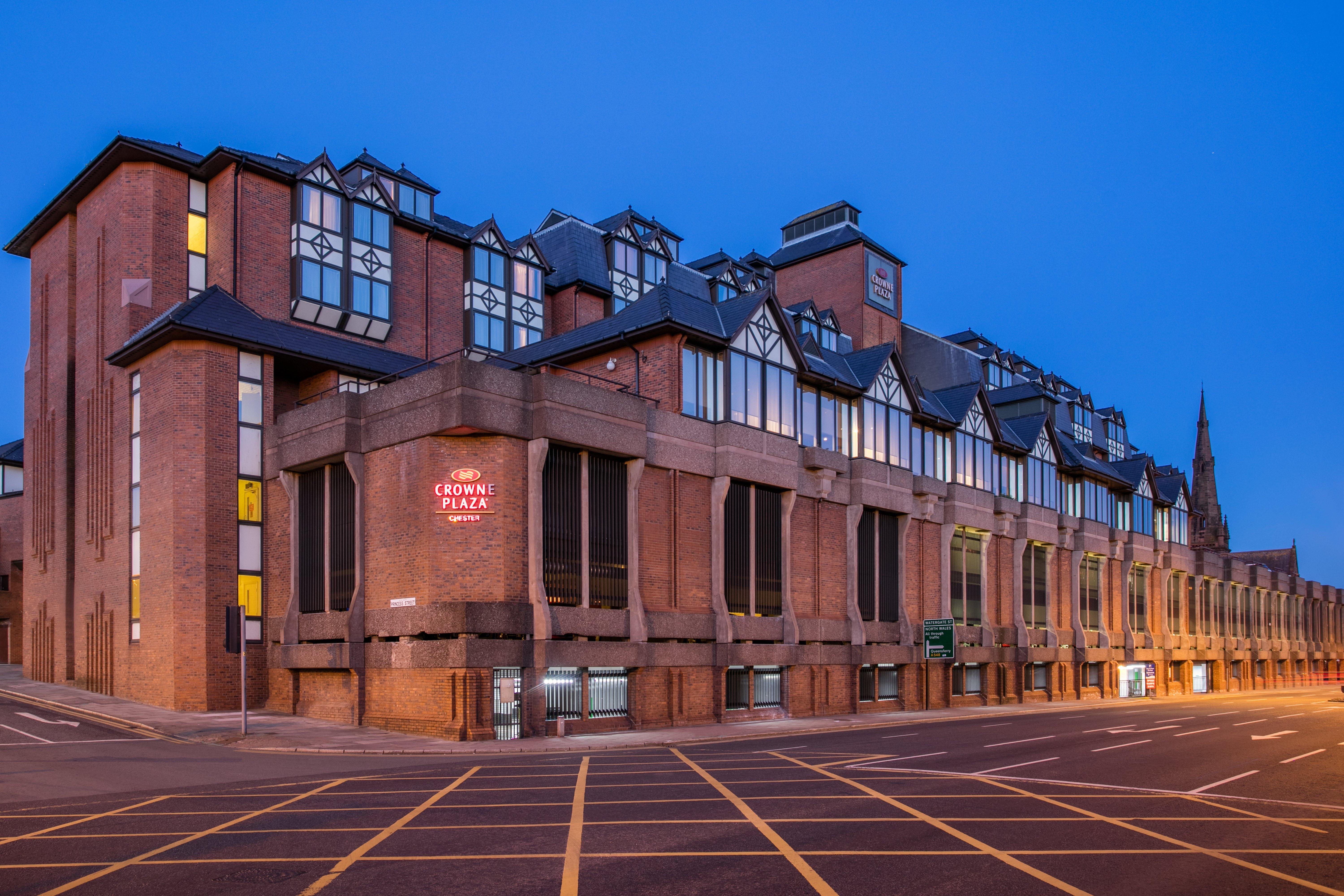 Crowne Plaza Chester, An Ihg Hotel Exterior foto