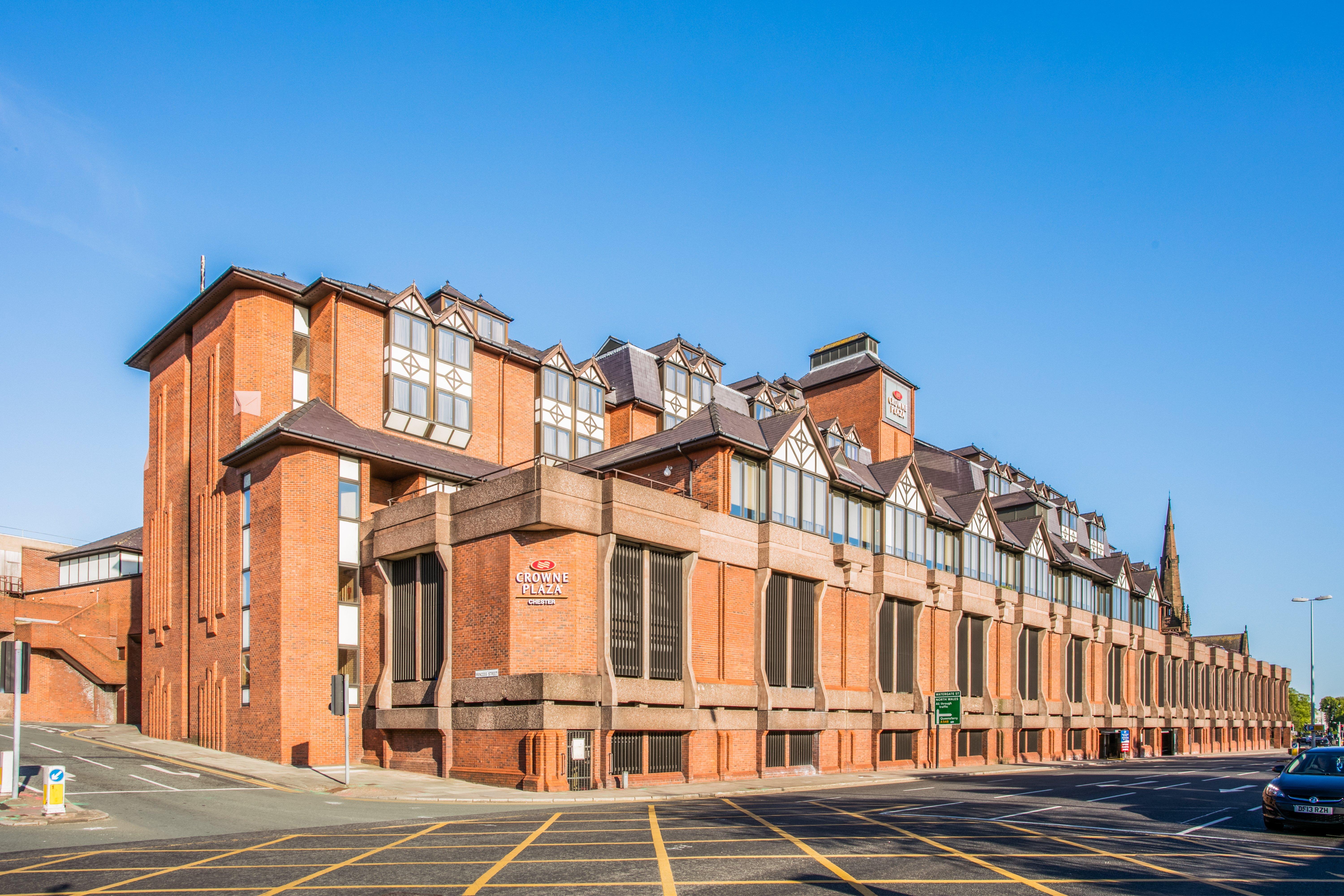 Crowne Plaza Chester, An Ihg Hotel Exterior foto